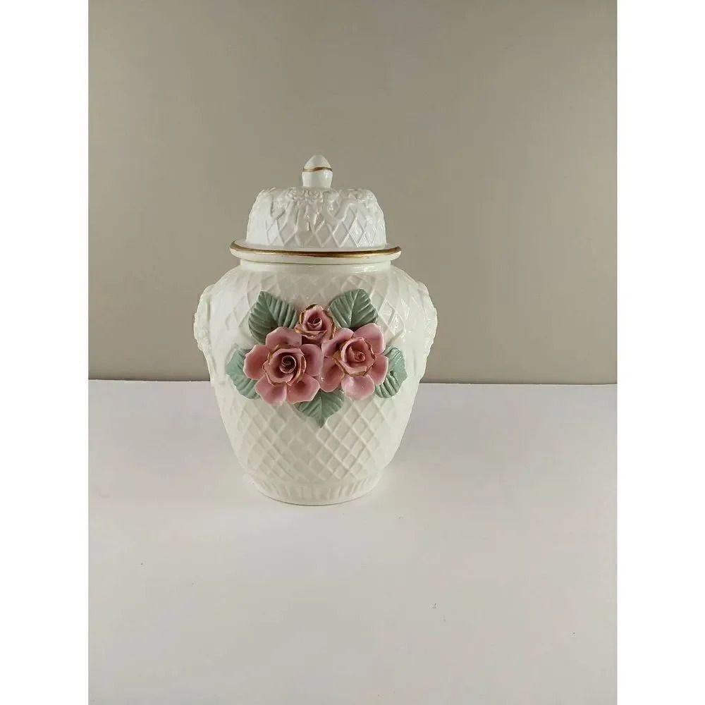 Ginger Jar with Lid Cream Lattice Pattern Raised Roses